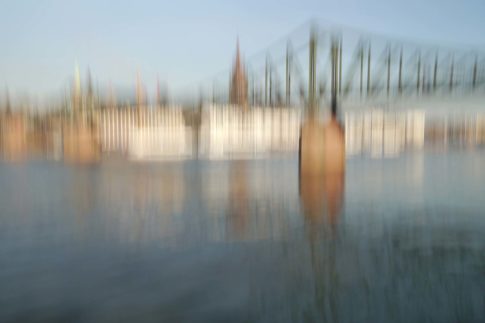 frankfurt main mit eiserner steg