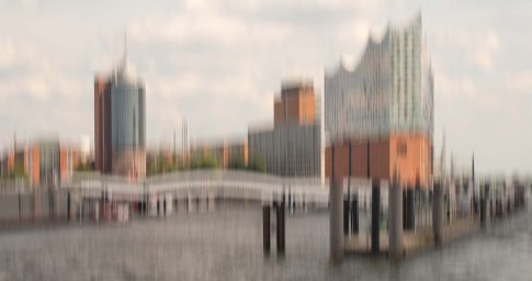 hamburg hafen mit elbphilharmonie